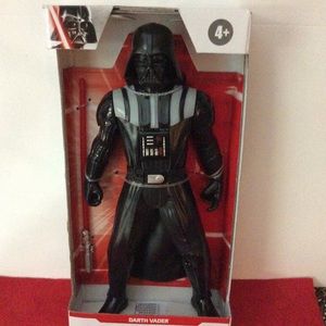 **NWT DISNEY STAR WARS DARTH VADER 9”